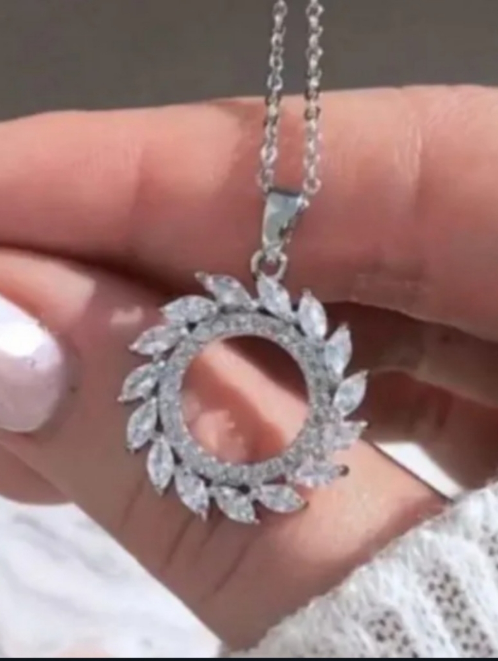 New Spiral Crystal Zircon Circular Necklace New Spiral Crystal Zircon Circular Necklace